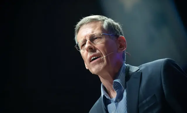 Rob Cowan hosting the 2019 RTPI Awards